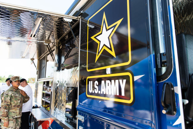 New service promotes eating well while on the go